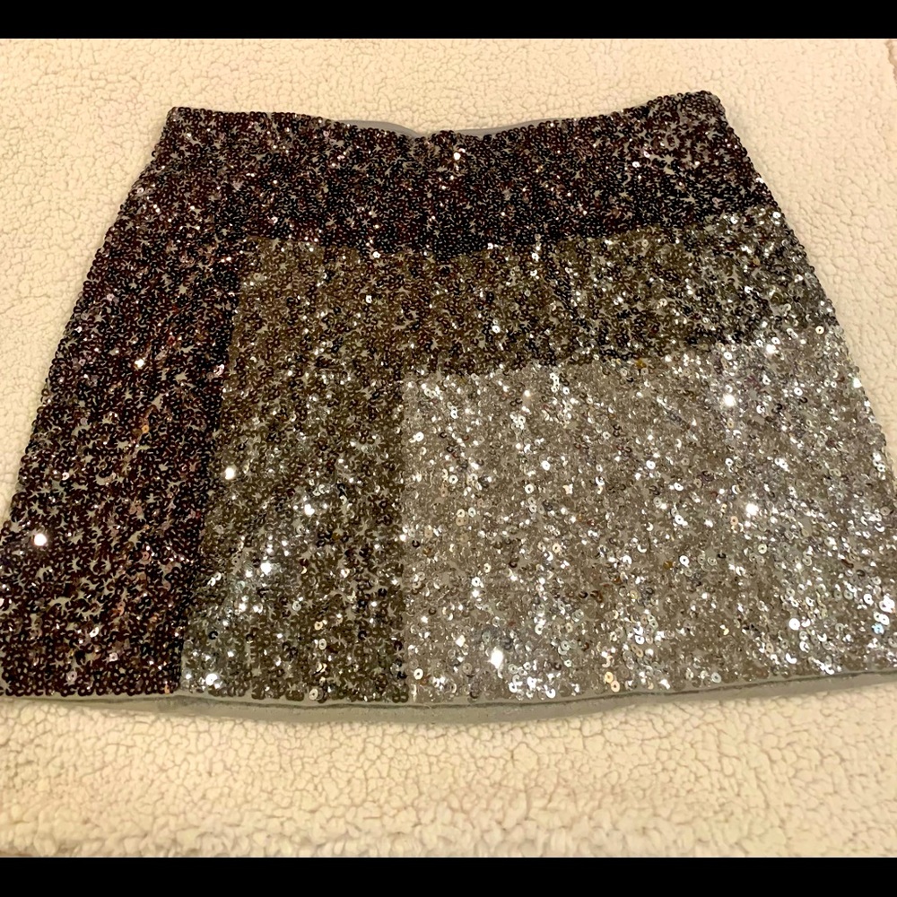 Tri-color silver sequin stretch mini-skirt